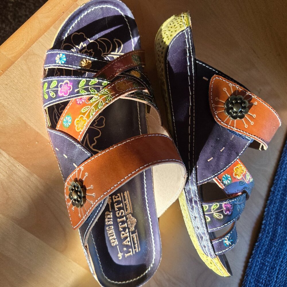 L'Artiste Sandals